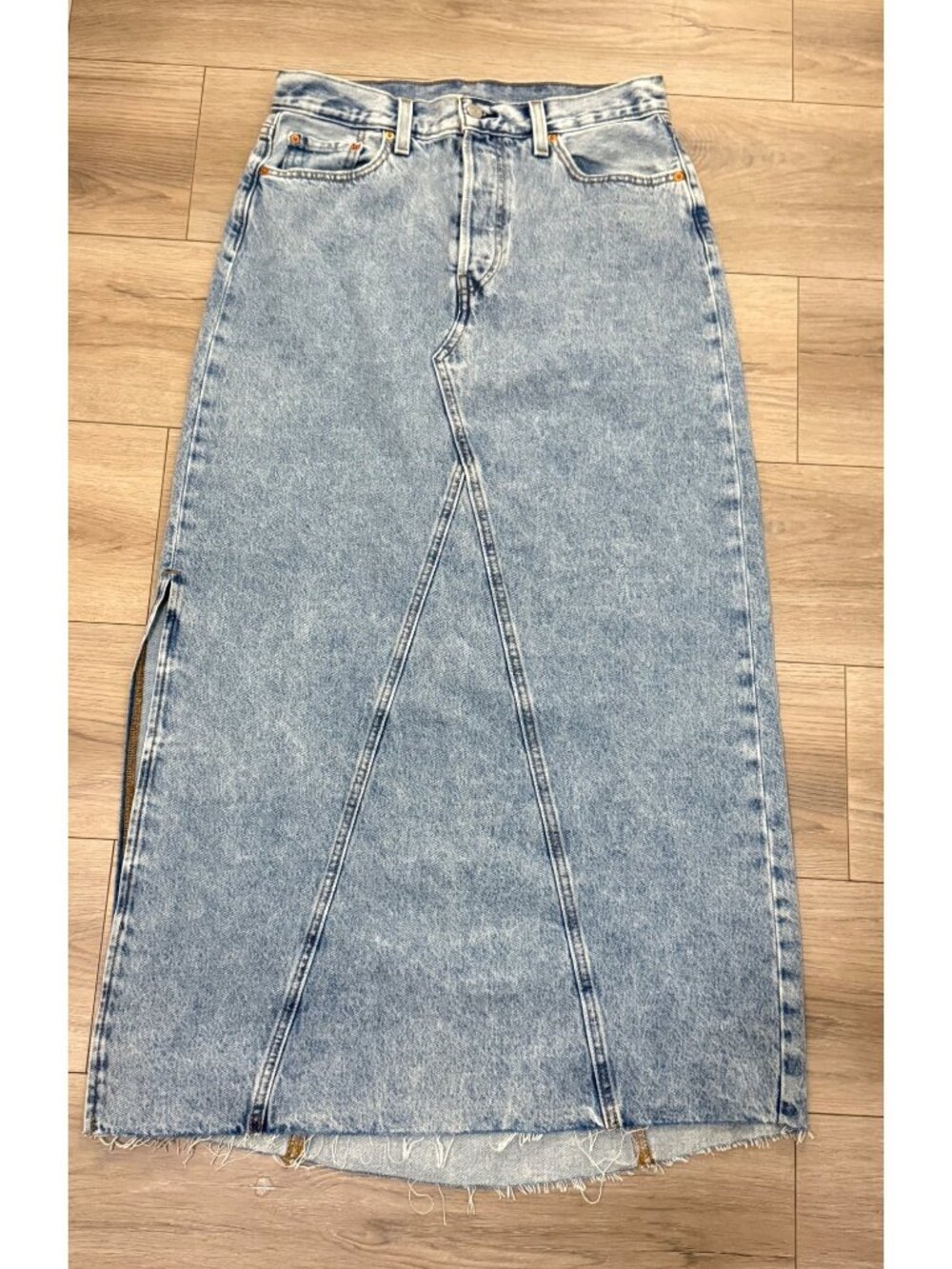 Levi's Iconic Maxi Denim Button Fly Skirt Mid Rise Relaxed Size Sz 29